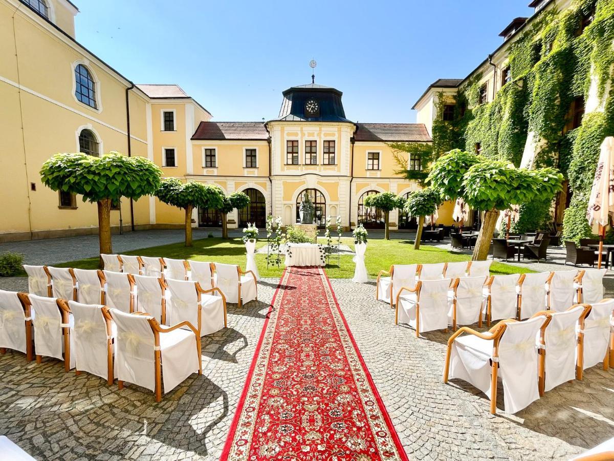 Hradec Králové Nove Adalbertinum מראה חיצוני תמונה